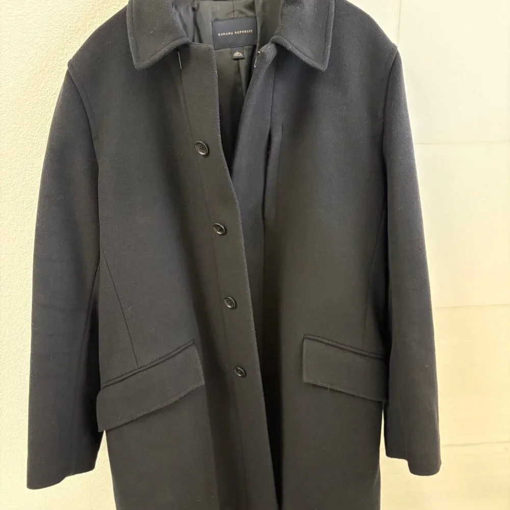 Banana Republic Men’s Navy Wool Cashmere Coat Size L